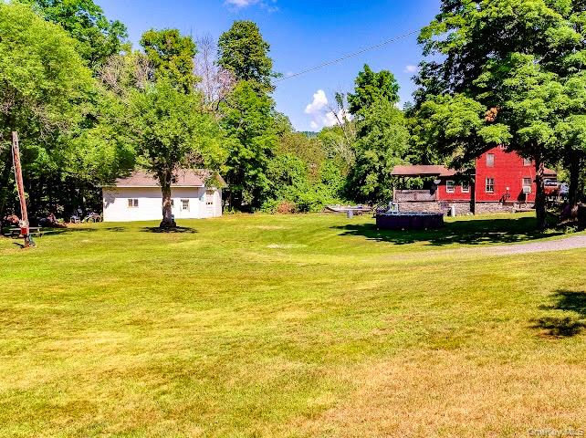 4 Tow Path Road Barryville, NY 12719 - Photo 11 of 18