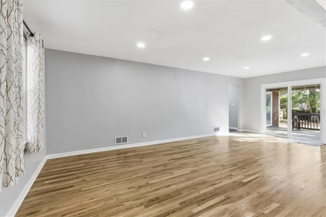 $400,000 | 681 Manor Ridge Drive, Mableton, GA 30126