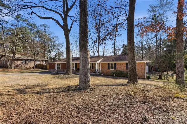 $400,000 | 681 Manor Ridge Drive, Mableton, GA 30126
