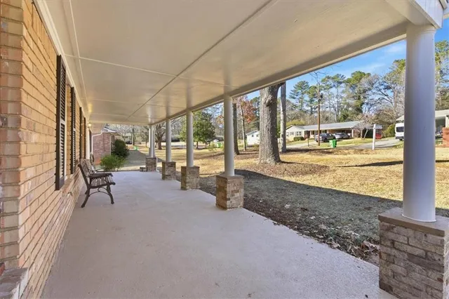 $400,000 | 681 Manor Ridge Drive, Mableton, GA 30126
