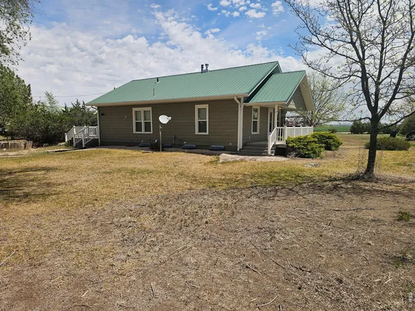 $400,000 | 35399 County Road Z, Hillrose, CO 80733