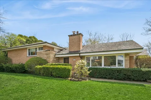 $1,499,000 | 975 Elm Ridge Drive, Glencoe, IL 60022
