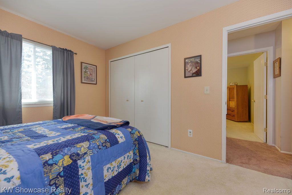 2254 Flanders Drive Rochester, MI 48307 - Photo 18 of 25 Guest Bedroom