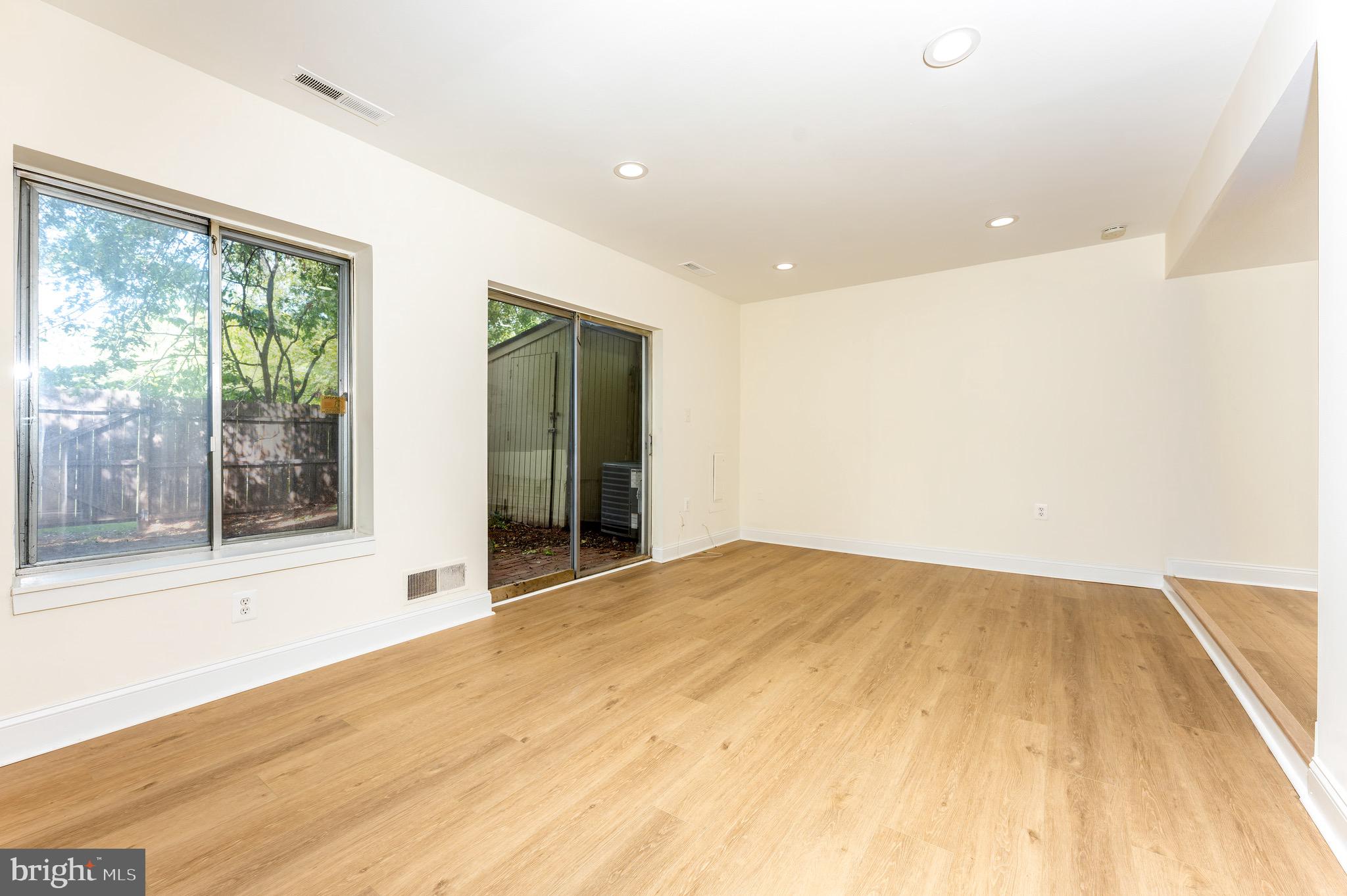 9453 Horizon Run Road, Unit 8F Montgomery Village, MD 20886 - Photo 14 of 26