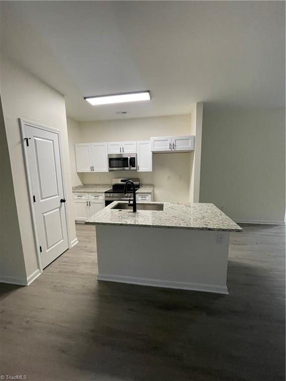 1015 Sharon Street High Point, NC 27260 - Photo 18 of 24 Deep sink, modern fixtures