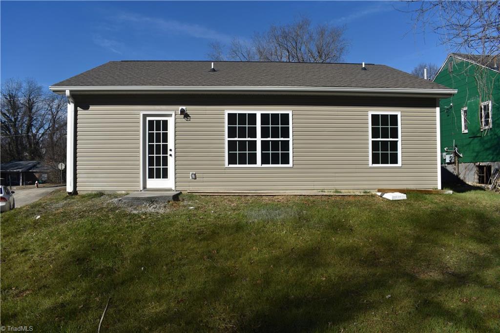 1015 Sharon Street High Point, NC 27260 - Photo 2 of 20