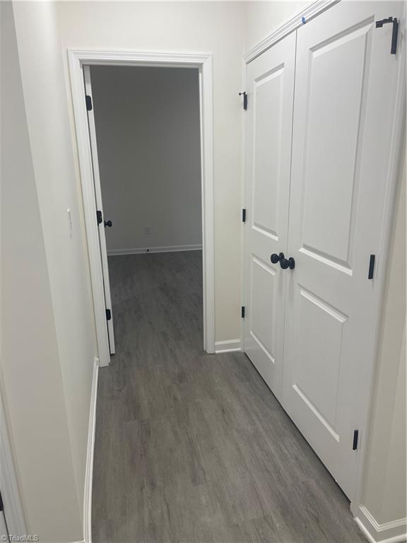 1015 Sharon Street High Point, NC 27260 - Photo 3 of 24 Main Bedroom Foyer