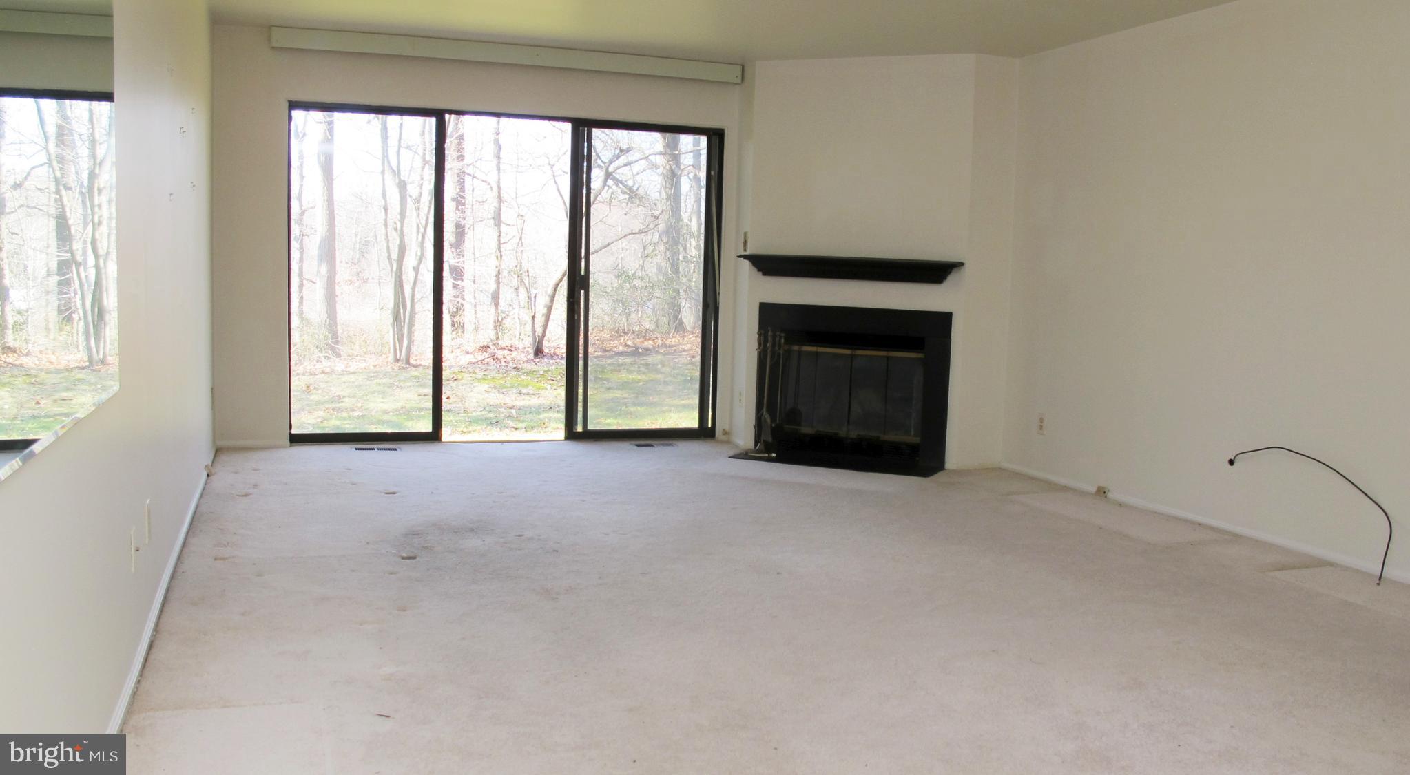 3903A Chadbury Road, Unit A Mount Laurel, NJ 08054 - Photo 9 of 19 Living Room