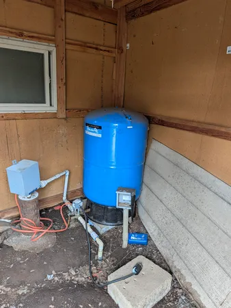 a view of a kitchen with an oven