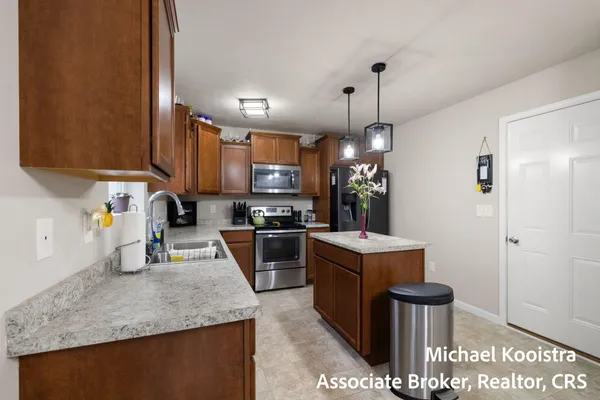 $359,000 | 152 Foxtail Drive, Ionia, MI 48846