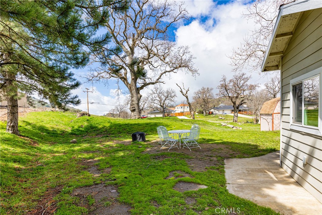 28841 Delaware Drive Tehachapi, CA 93561 - Photo 26 of 36 a view of a park with large trees