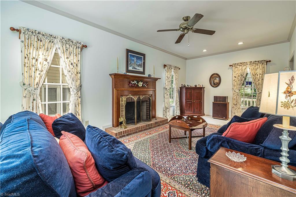 1946 Winding Ridge Road Winston-Salem, NC 27127 - Photo 8 of 45 Living Room