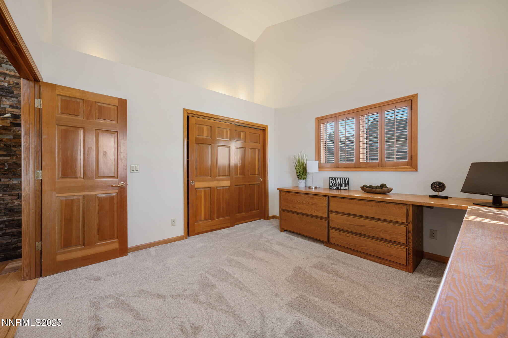 1205 Greensburg Circle Reno, NV 89509 - Photo 29 of 41 a bedroom with a bed and a dresser