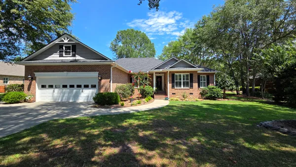 $447,000 | 6 Lake Arbu Drive, Manning, SC 29102