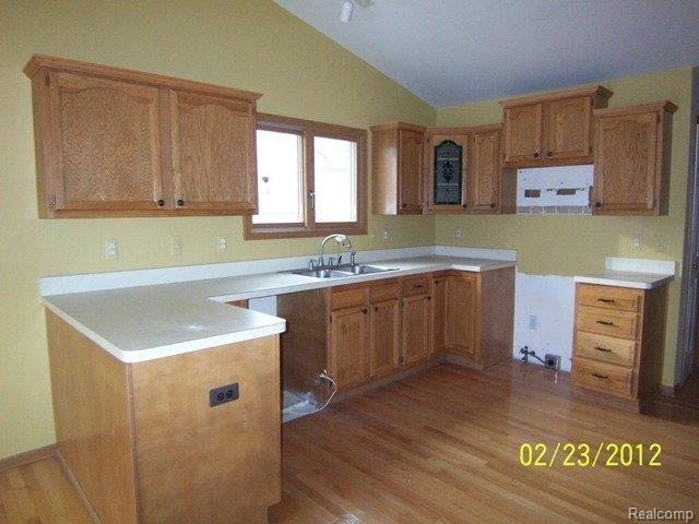 12554 Mentz Drive Romeo, MI 48065 - Photo 3 of 10 Kitchen.jpg