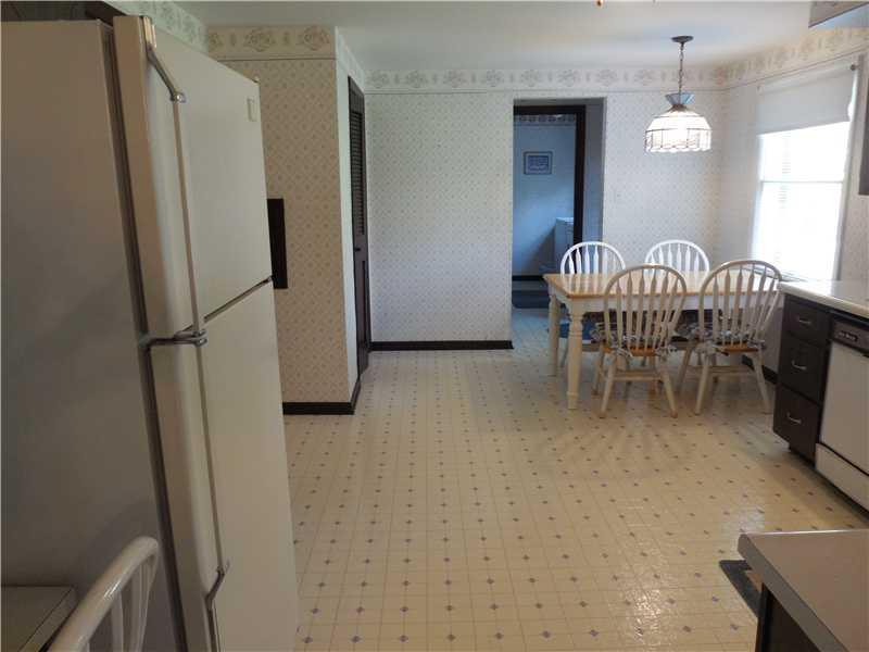 171 Spring Grove Road Penn Hills, PA 15235 - Photo 8 of 24 Kitchen.