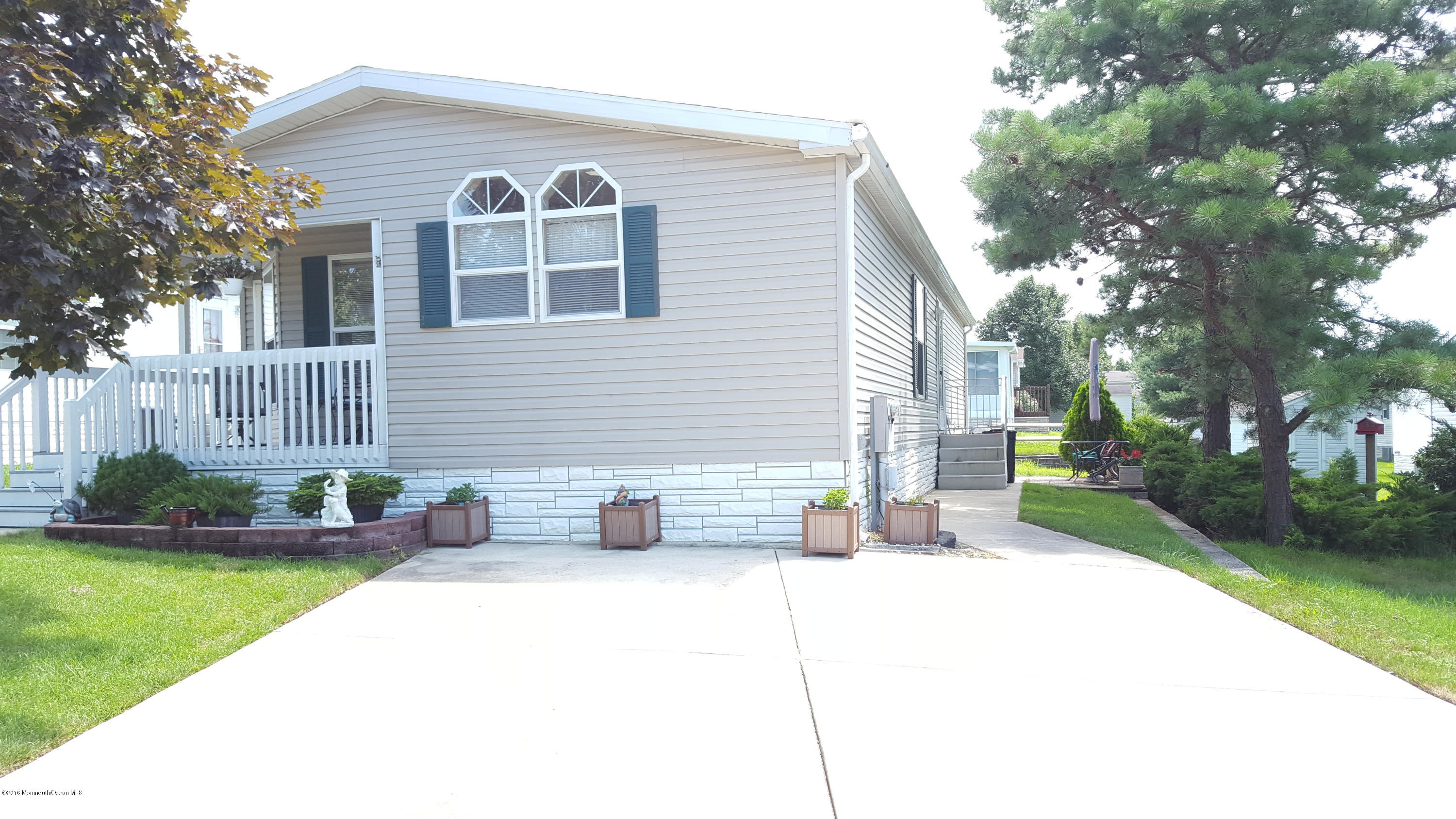 31 Pine Ridge Boulevard Whiting, NJ 08759 - Photo 2 of 21 20160811_123309