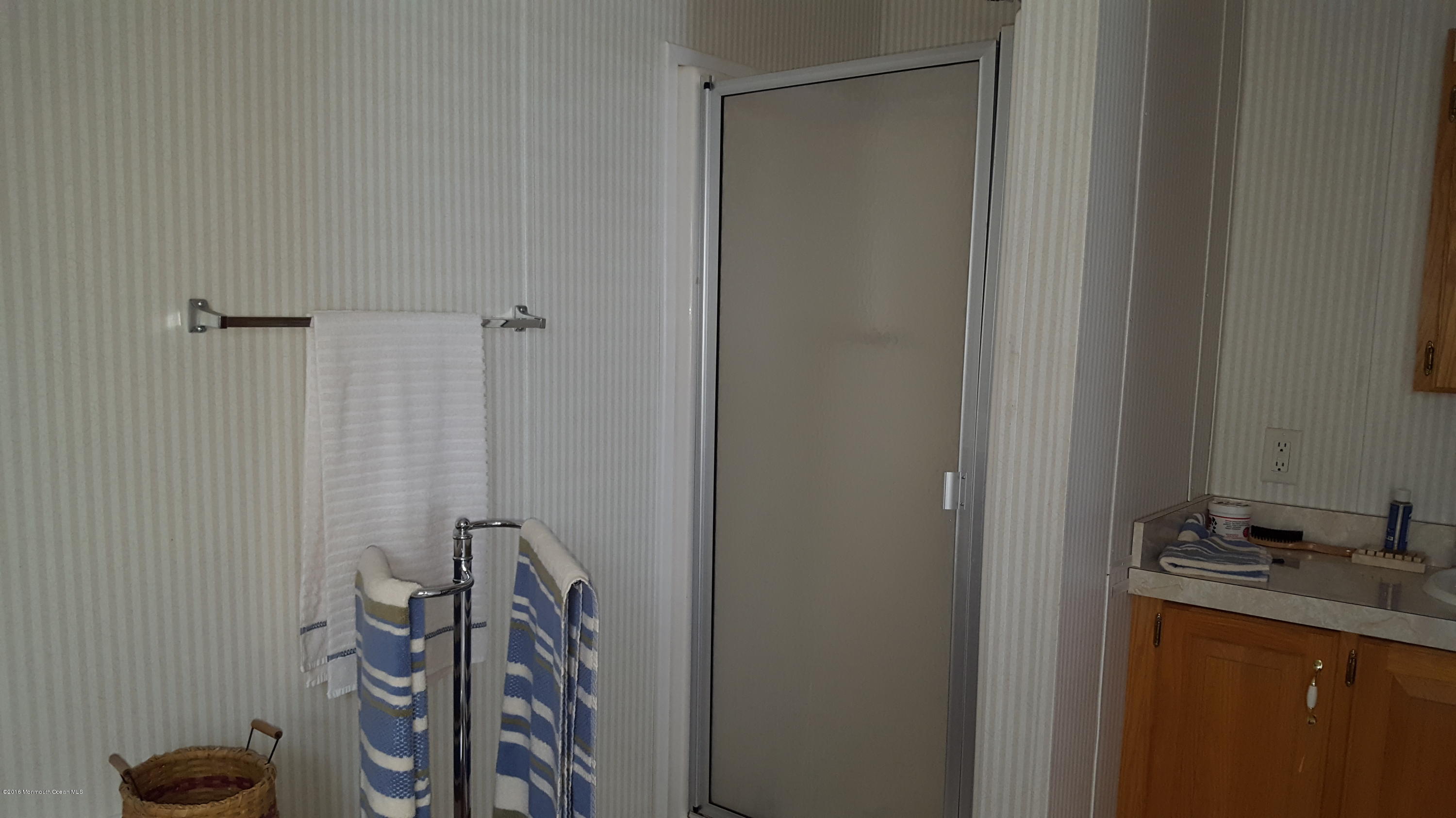 31 Pine Ridge Boulevard Whiting, NJ 08759 - Photo 17 of 21 20160811_124248