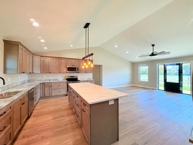 $319,500 | 15229 State Road 156, Vevay, IN 47043