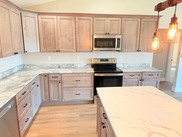 $319,500 | 15229 State Road 156, Vevay, IN 47043