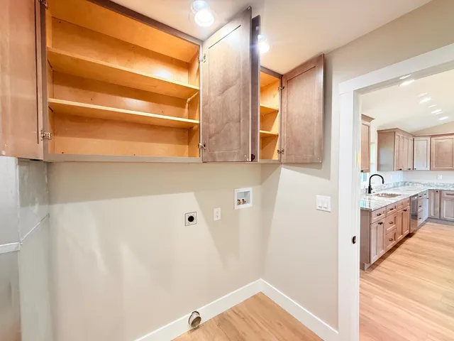 $319,500 | 15229 State Road 156, Vevay, IN 47043