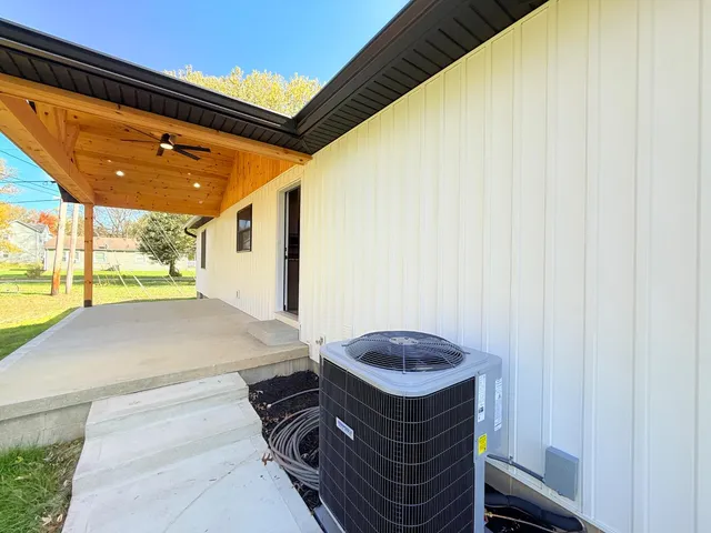 $319,500 | 15229 State Road 156, Vevay, IN 47043