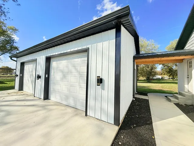 $319,500 | 15229 State Road 156, Vevay, IN 47043