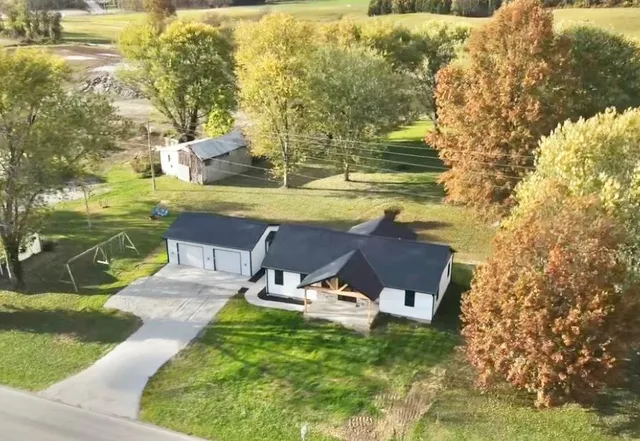 $319,500 | 15229 State Road 156, Vevay, IN 47043