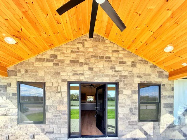 $319,500 | 15229 State Road 156, Vevay, IN 47043