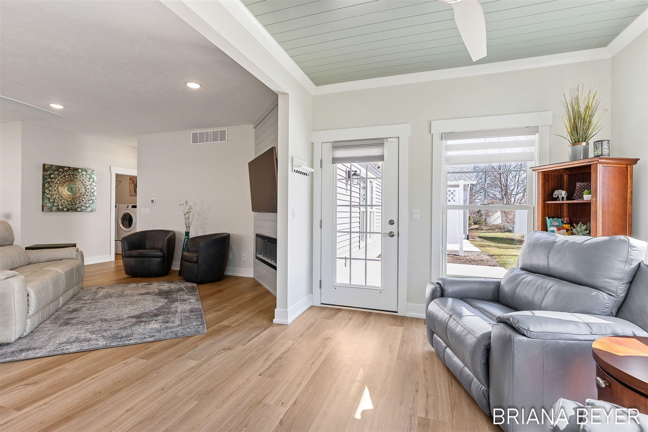 1069 Maplewood Court Jenison, MI 49428 - Photo 31 of 35 Gallery Image 31