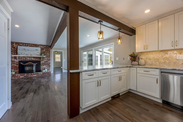 $819,900 | 287 North Road, Deerfield, NH 03037