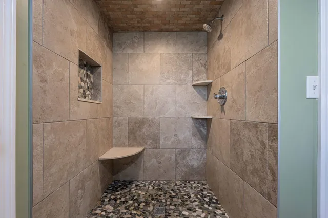 $819,900 | 287 North Road, Deerfield, NH 03037