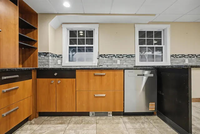 $819,999 | 287 North Road, Deerfield, NH 03037