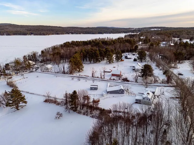 $819,900 | 287 North Road, Deerfield, NH 03037