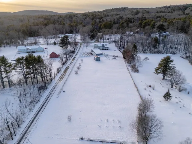 $819,900 | 287 North Road, Deerfield, NH 03037