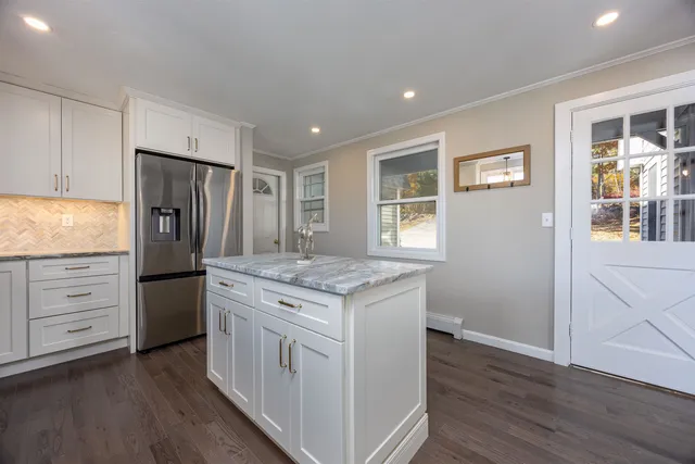 $819,900 | 287 North Road, Deerfield, NH 03037