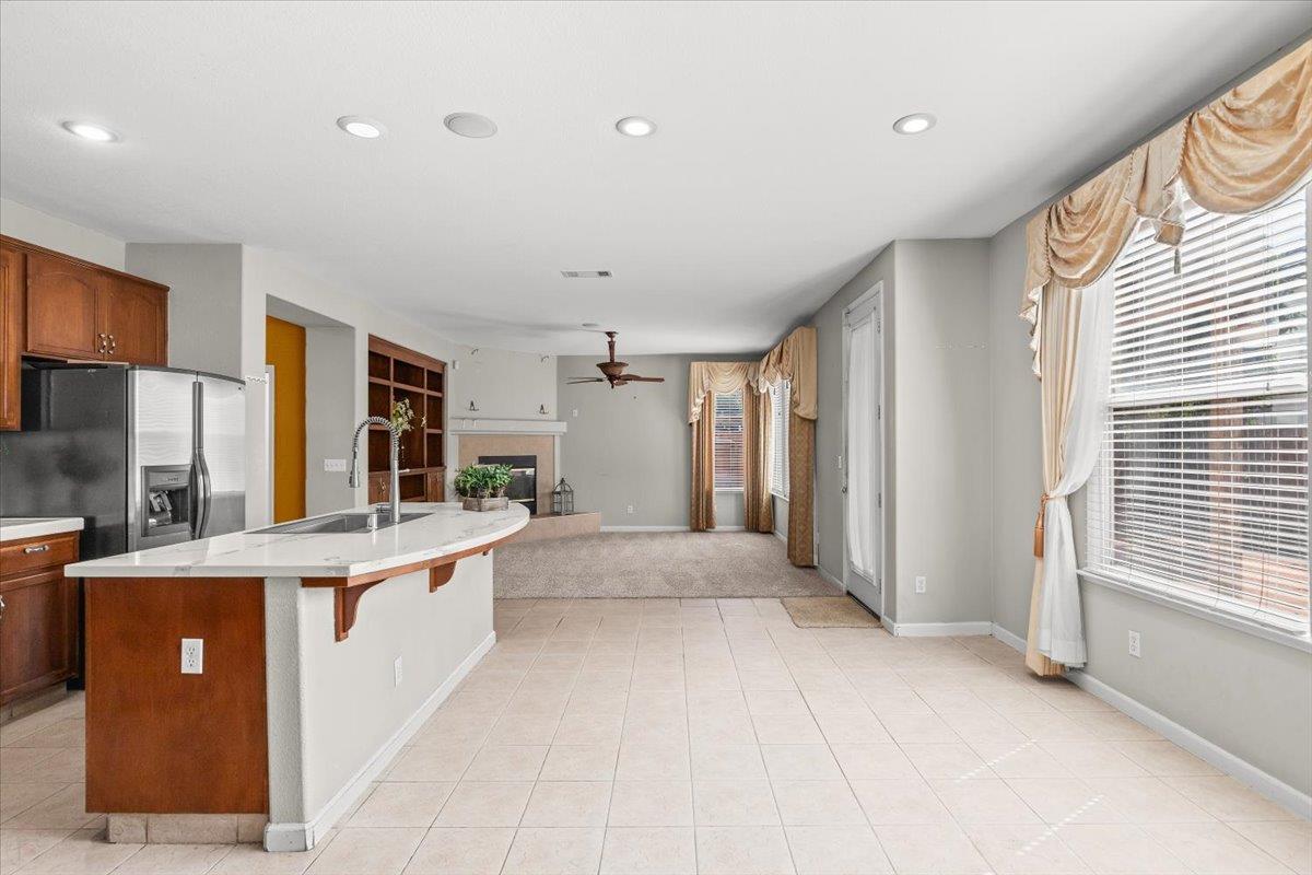 2050 Geneva Way Manteca, CA 95337 - Photo 15 of 68