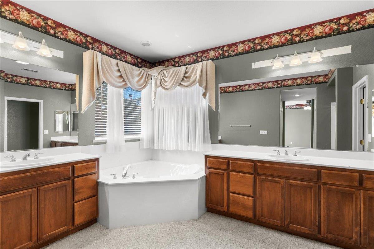 2050 Geneva Way Manteca, CA 95337 - Photo 53 of 68