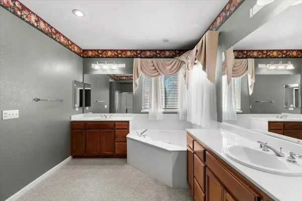 $729,000 | 2050 Geneva Way, Manteca, CA 95337