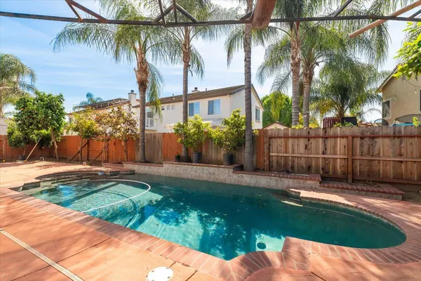 $729,000 | 2050 Geneva Way, Manteca, CA 95337