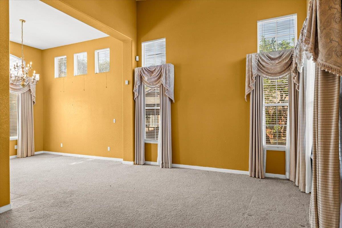 2050 Geneva Way Manteca, CA 95337 - Photo 8 of 68