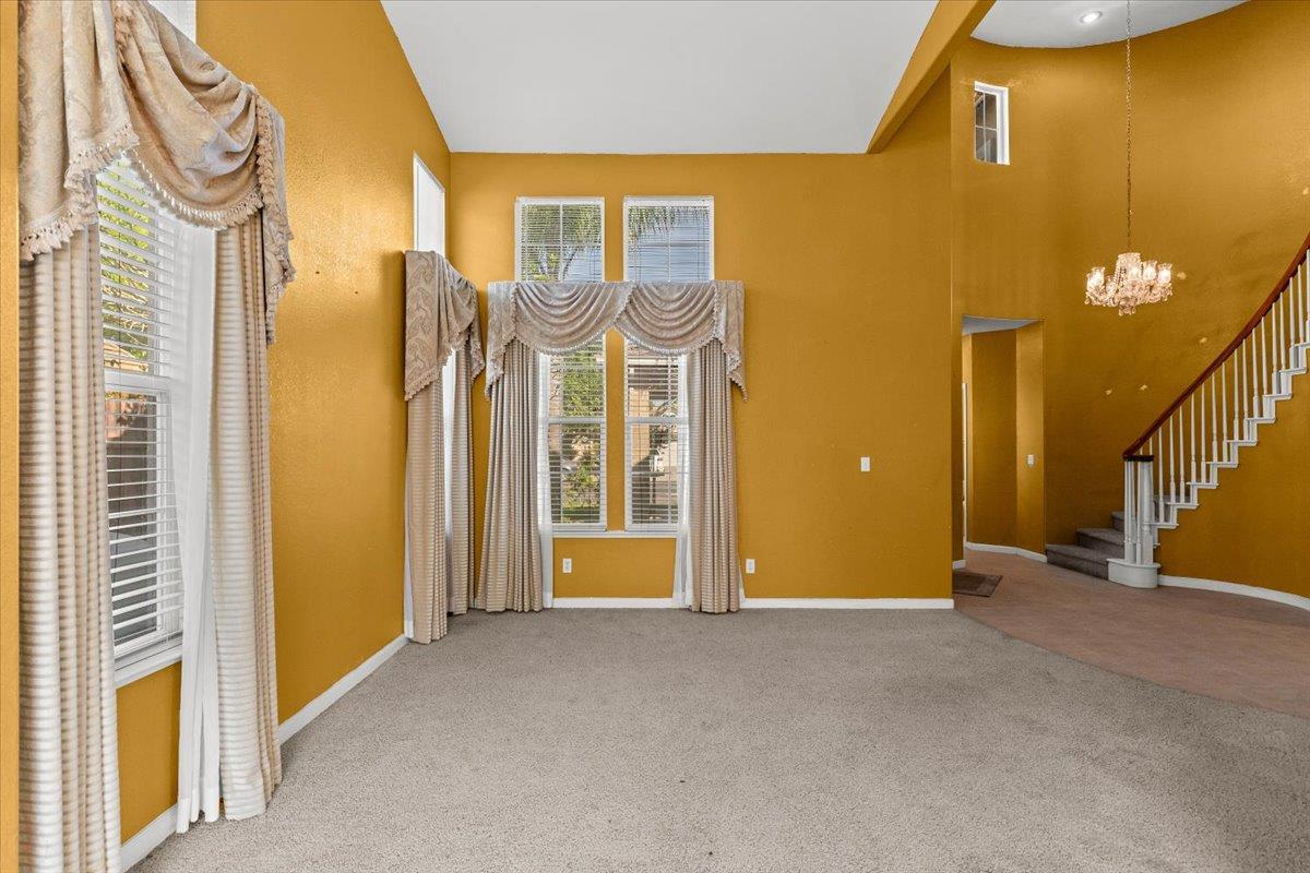 2050 Geneva Way Manteca, CA 95337 - Photo 9 of 68