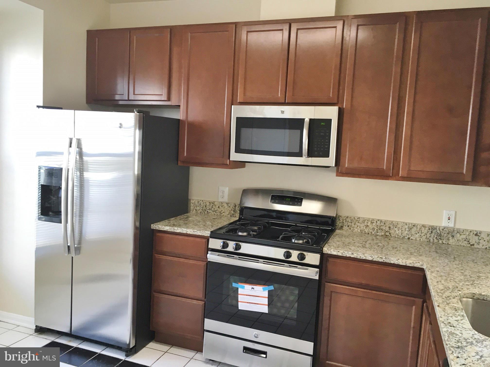 12011 Amber Ridge Circle Germantown, MD 20876 - Photo 2 of 15 Kitchen