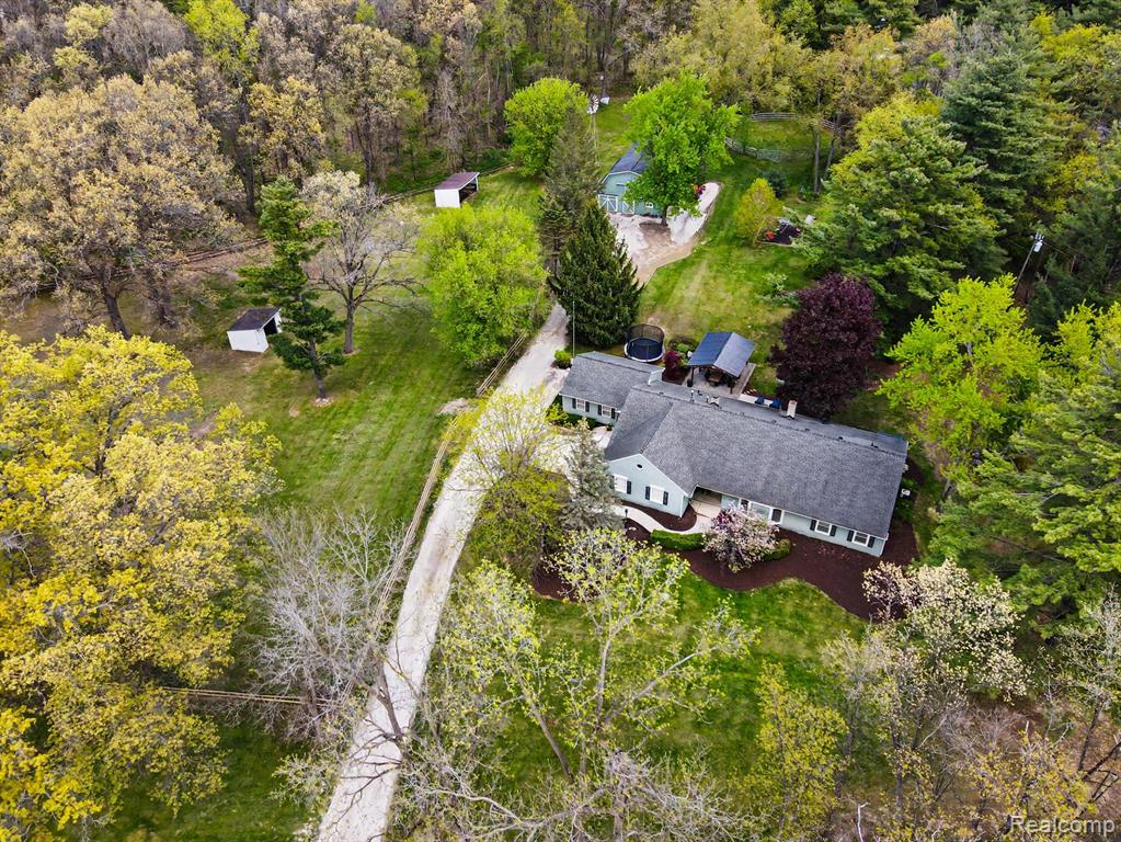 2601 Old Plank Road Milford, MI 48381 - Photo 34 of 36