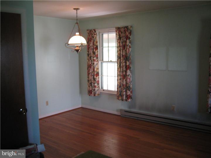 718 Old Wyomissing Road Reading, PA 19611 - Photo 5 of 14 Gallery Image 5