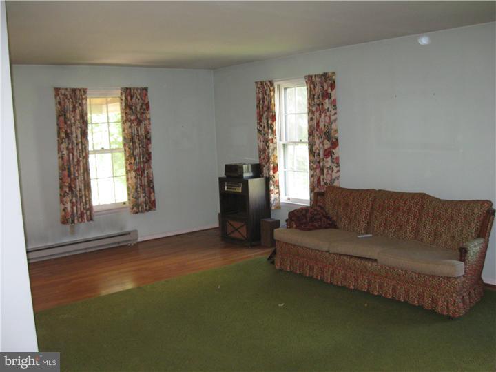 718 Old Wyomissing Road Reading, PA 19611 - Photo 6 of 14 Gallery Image 6