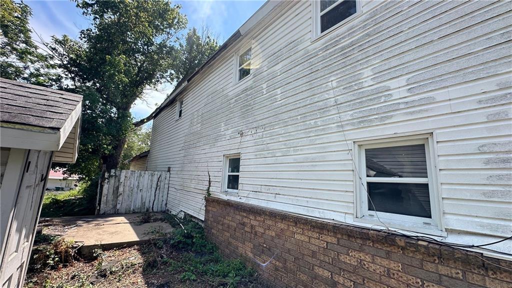 203 East County Road Monett, MO 65708 - Photo 2 of 6 Gallery Image 2