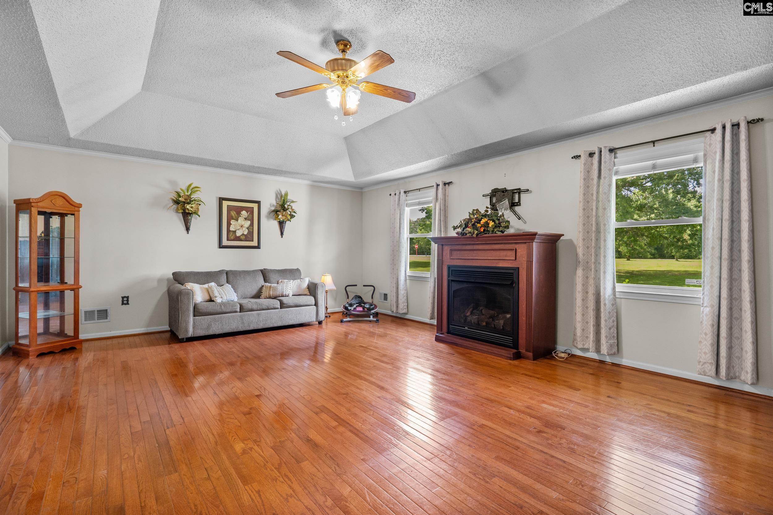 460 Taylor Road Lugoff, SC 29078 - Photo 4 of 37