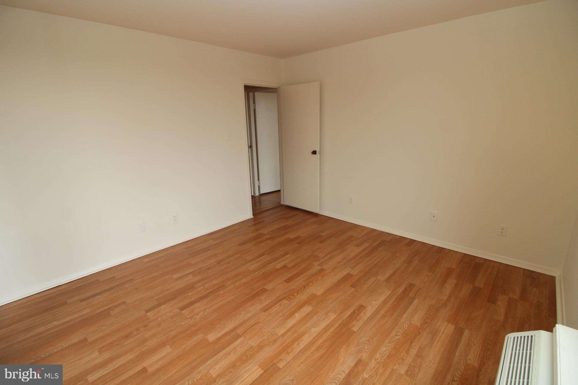 9701 Fields Road, Unit 407 Gaithersburg, MD 20878 - Photo 20 of 29 Bedroom 2