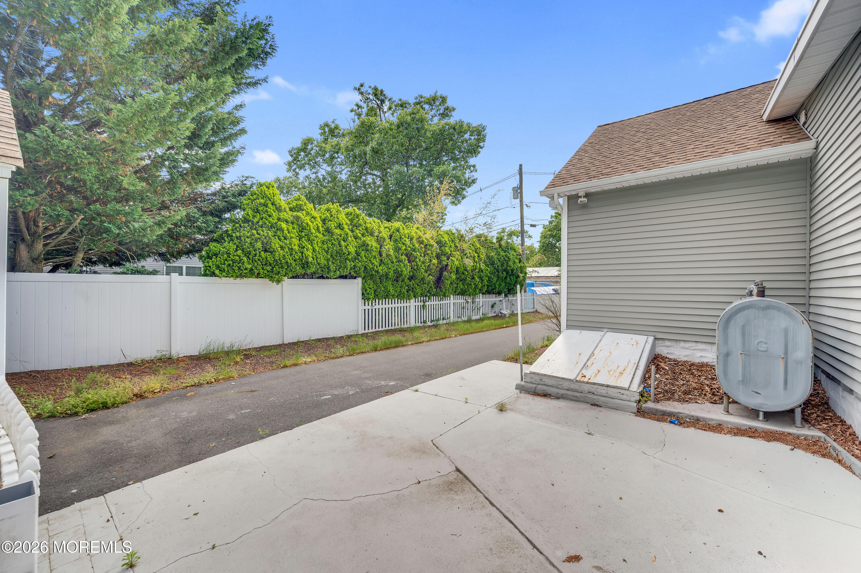 459 Vine Street Brick, NJ 08723 - Photo 31 of 39 Back 8
